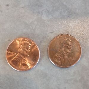 2000 And 2021 US Pennies